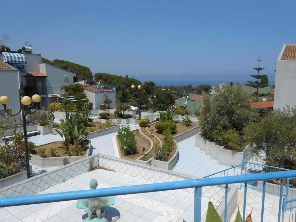 Appartamento Santa Lucia تْشيفالو الغرفة الصورة
